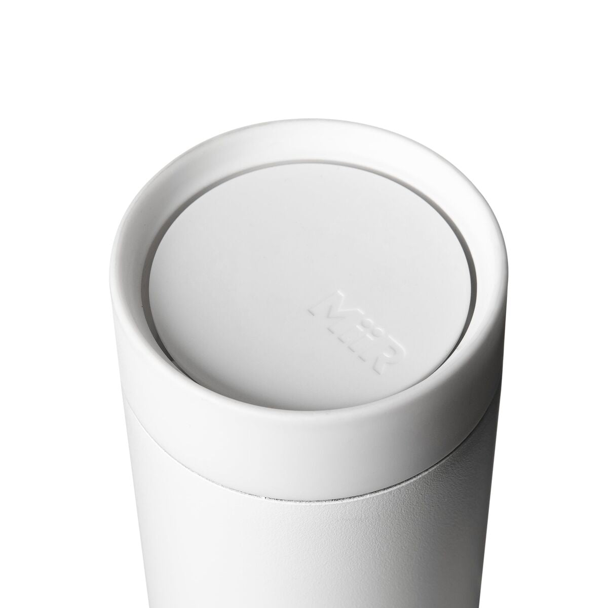 360-lid-k7 WebPDP-360_Lid_White__3602PNWM001_X2Studio_Closeup_Closed.jpg