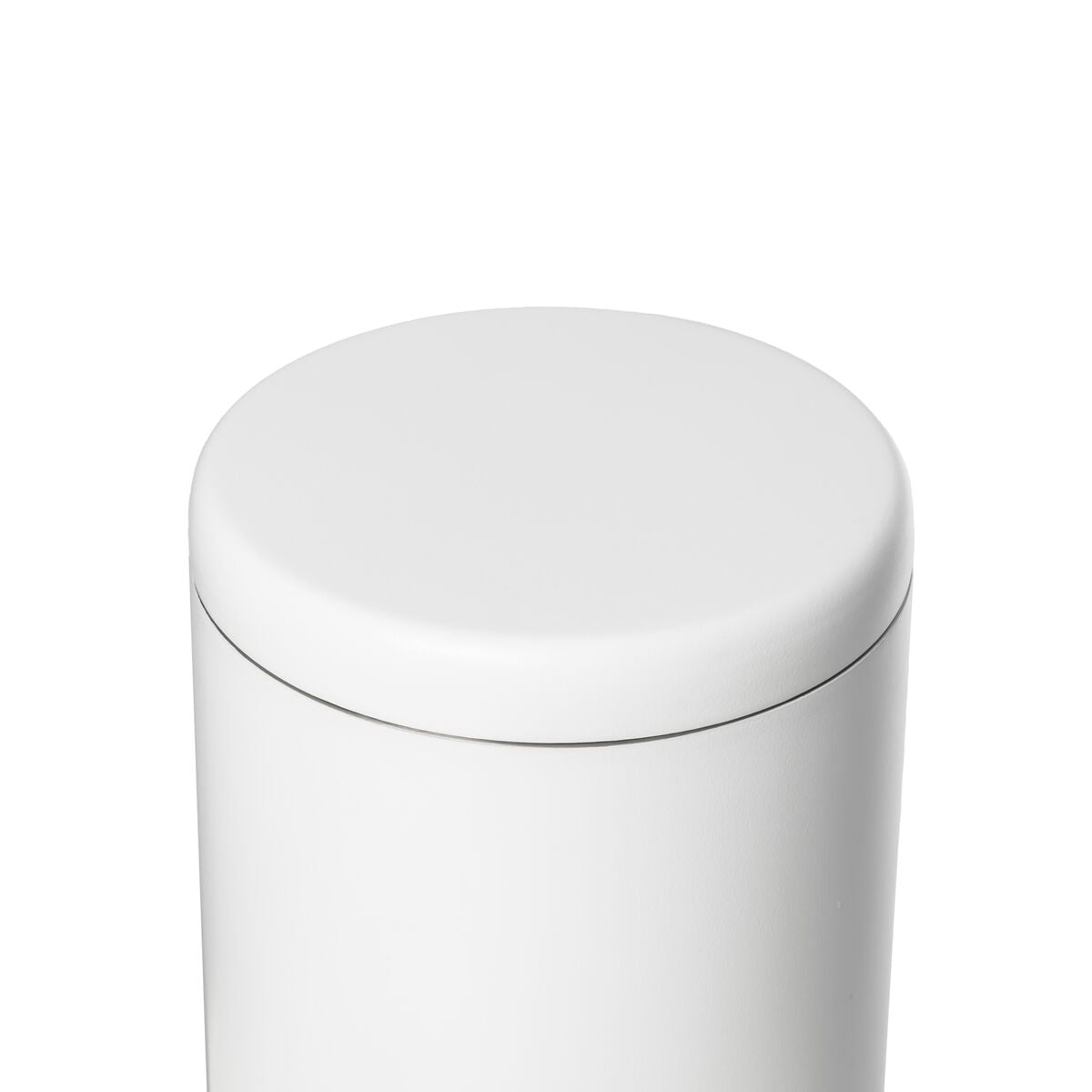 airlock-coffee-canister-x4 WebPDP-Airlock_Coffee_Canister__ACN2SVOS001_White_X2Studio_45_Deg_Lid_On.jpg