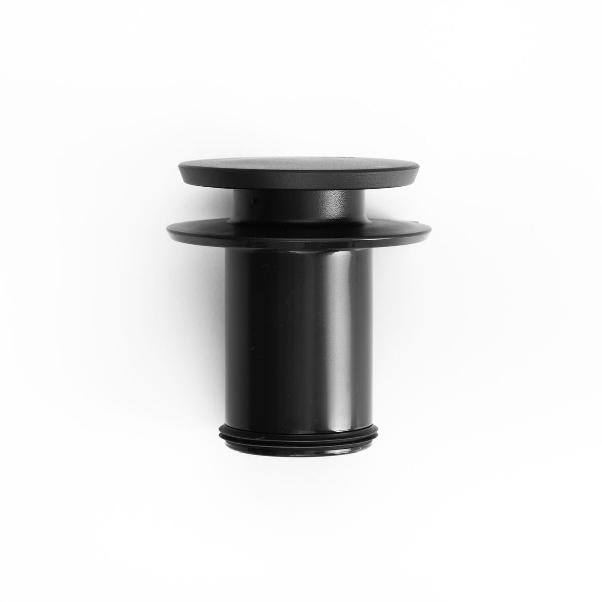 new-standard-carafe-h5 WebPDP-PolishedStainlessCarafe_33oz_SS_StudioX207182024_Lid__CAR1SVOS005.jpg